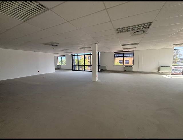 400M² OFFICE TO LET IN PLATTEKLOOF 3